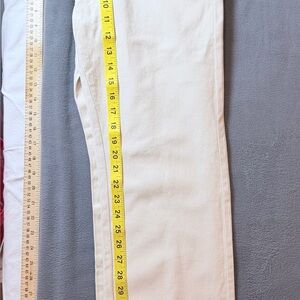 Et Clet women’s Apparel. Trending designs.